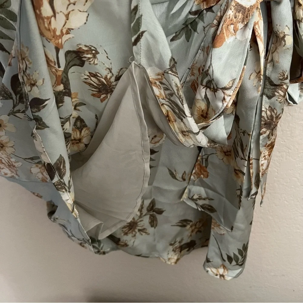 Dress Forum Satin Floral Tulip Wrap Dress‎ Size: S